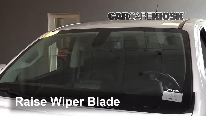2017 GMC Canyon SLE 2.8L 4 Cyl. Turbo Diesel Crew Cab Pickup Windshield Wiper Blade (Front)